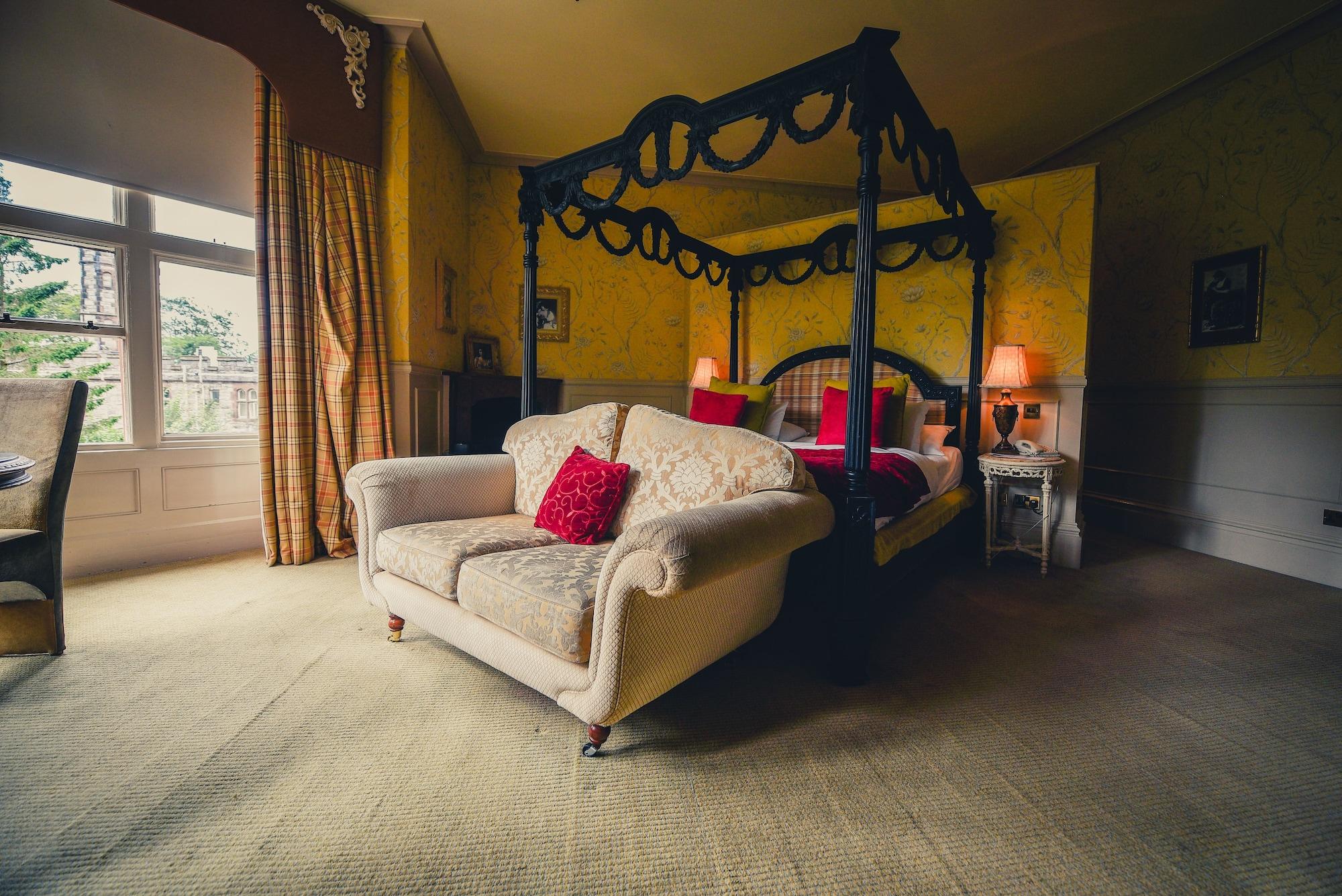 Ruthin Castle Hotel And Spa ภายนอก รูปภาพ