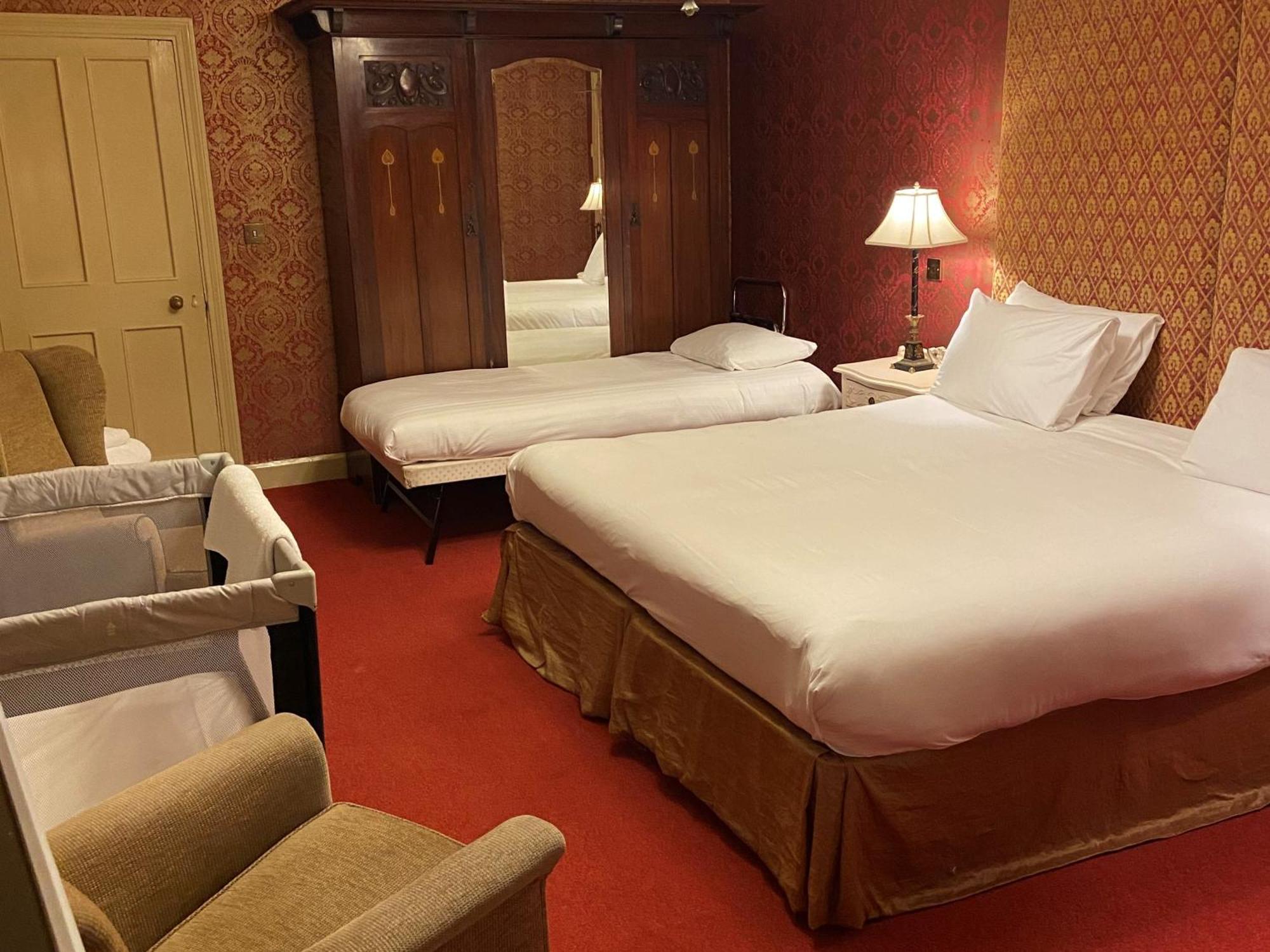 Ruthin Castle Hotel And Spa ภายนอก รูปภาพ