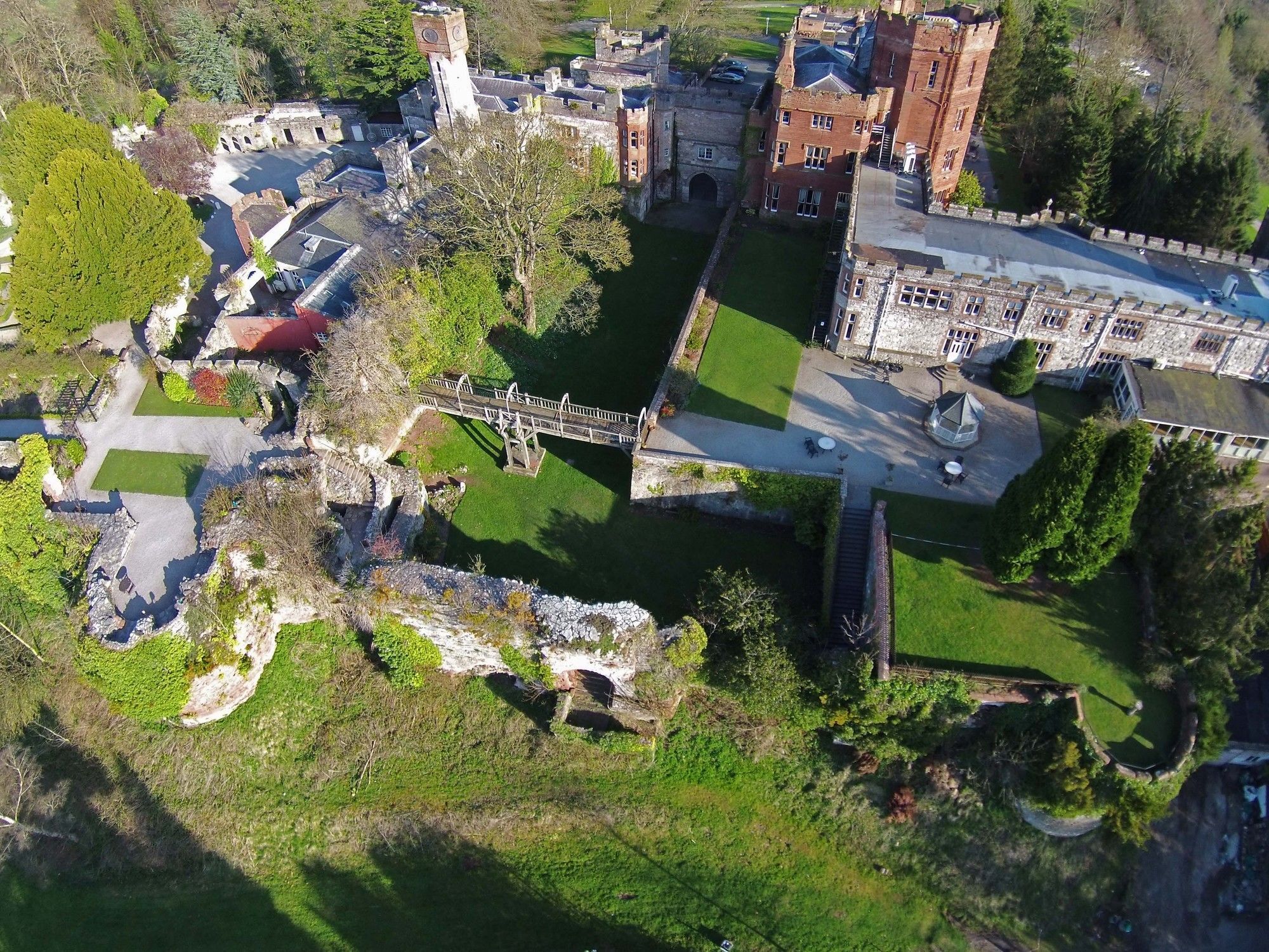Ruthin Castle Hotel And Spa ภายนอก รูปภาพ